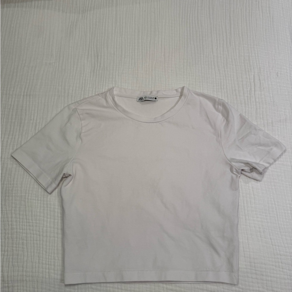 White Basic Crop Top